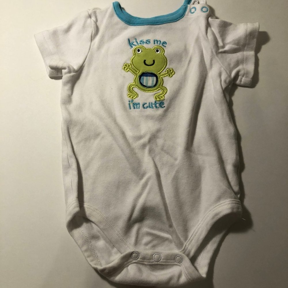 NWOT Froggie Onesit 6-9M
